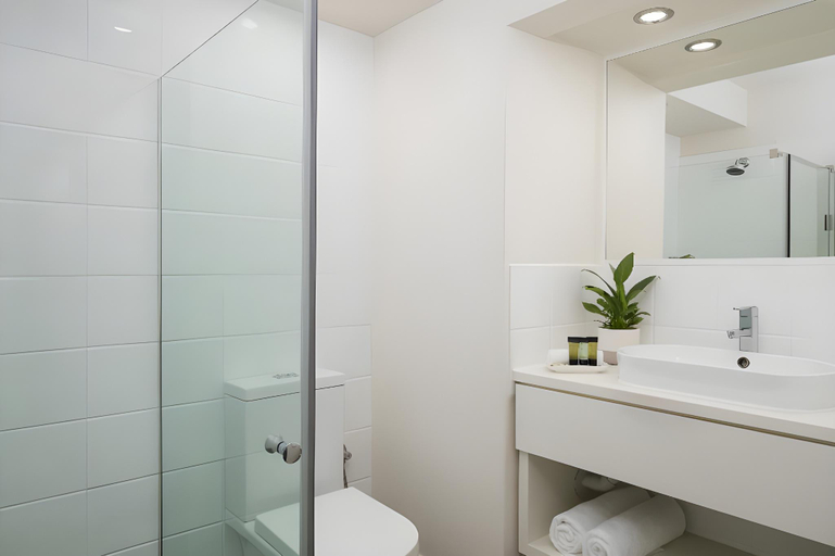 Bathroom 8