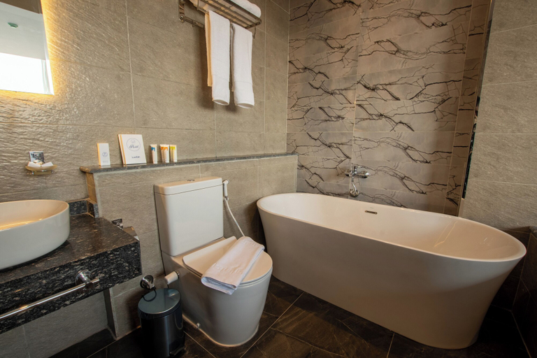 Bathroom 5, Casa De Pyramids, Al-Ahram