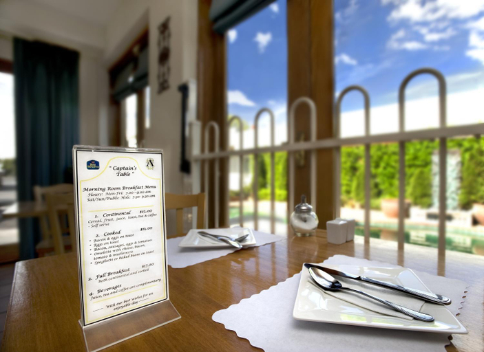 Food & Drinks 4, Admiralty Inn, Geelong