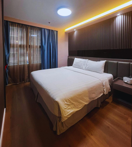 Bedroom 5, Hennessy Hotel, Hong Kong Island