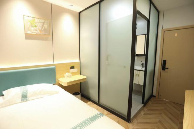 Bedroom 3, Shanghai Xinnuo Hotel, Shanghai