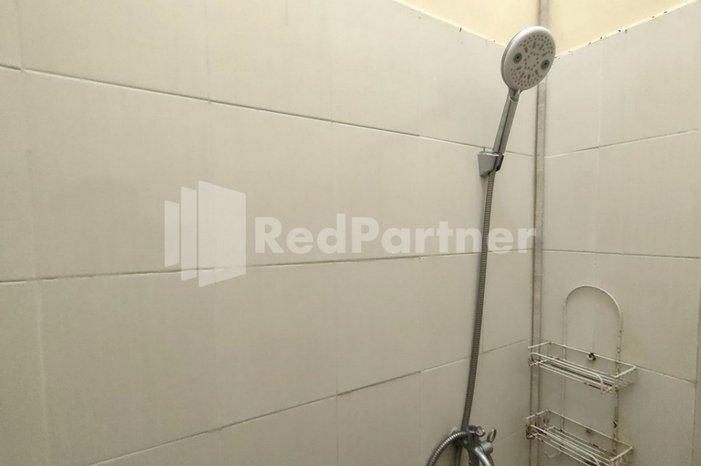 Bathroom 4, Sakeena Syariah Purwodadi RedPartner, Grobogan