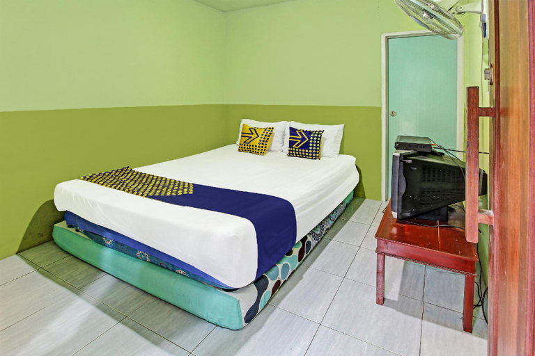 Bedroom, OYO Life 92264 Argo Homestay, Pacitan
