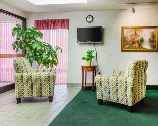 Public Area 2, Econo Lodge Mifflintown, Juniata