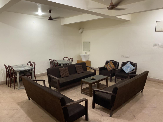 Others 4, Hotel Mayur, Puruliya