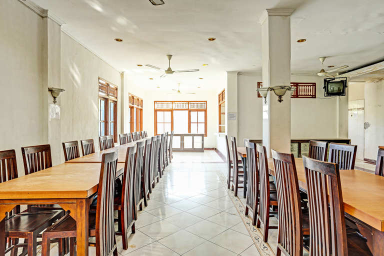 Food & Drinks, OYO Collection O 91125 Puri Dewa Bharata, Badung