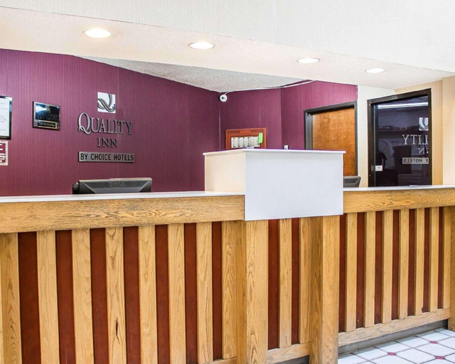 Public Area 2, Quality Inn Elyria, Lorain