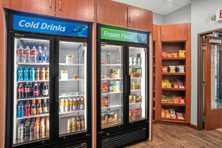 Food & Drinks 5, Elevation Inn & Suites, Trademark Collection by Wyndham, Pennington