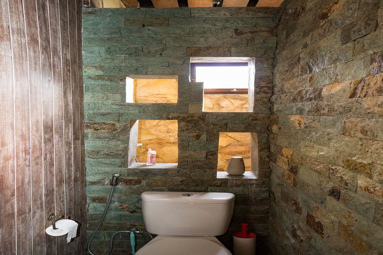 Bathroom 25