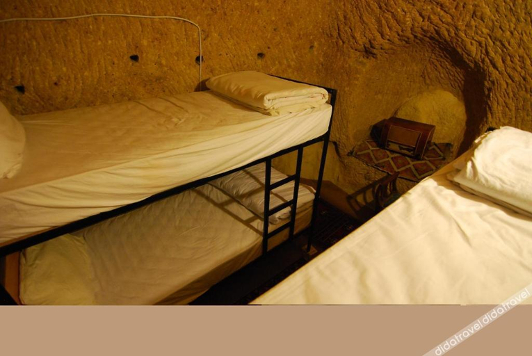 Bedroom 4, Center Cave Hostel, Nevşehir
