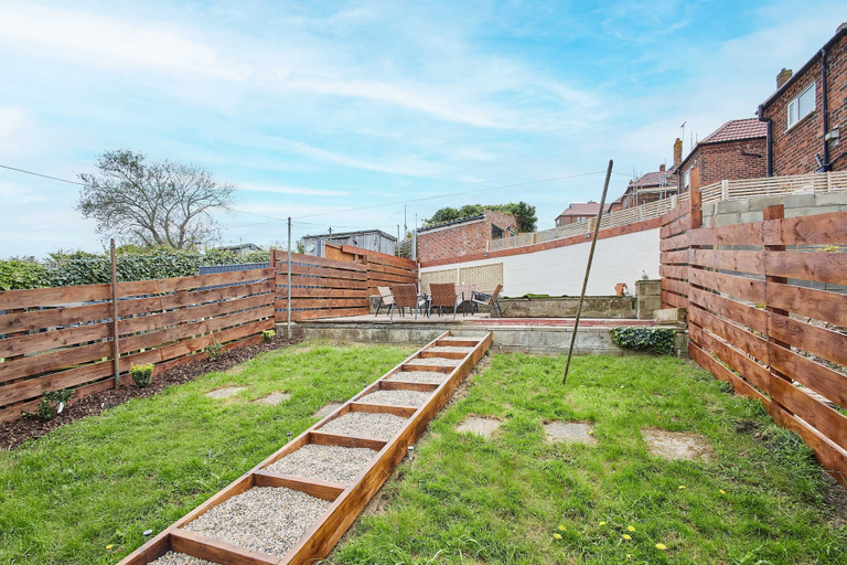 Room 5, Host Stay Esk View, North Yorkshire