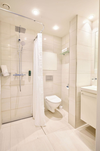 Bathroom 4, Best Western Plus Hotel Hebron, Copenhagen