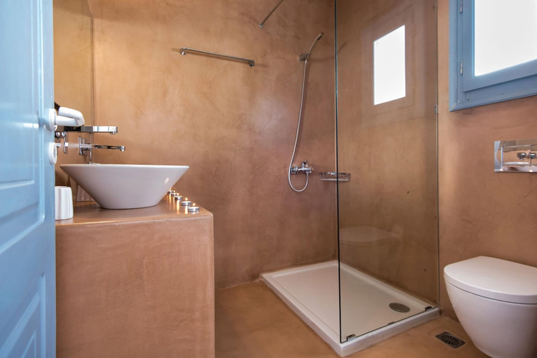 Room 5, Menta I in the Heart of Naousa Free Parking Paros, South Aegean