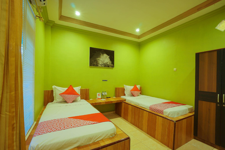 Bedroom 3, Orange Hotel, Manggarai Barat