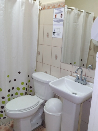Bathroom 4, Hotel Dalinky Numeró 2, Buenos Aires