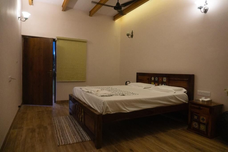 Bedroom 1, Sultanpur Resorts, Gurgaon