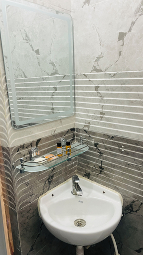 Bathroom 4, Hotel DB Palace, Patna