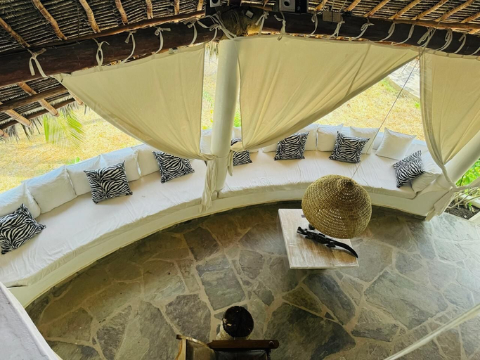 Others 4, Villa Ametista, Malindi
