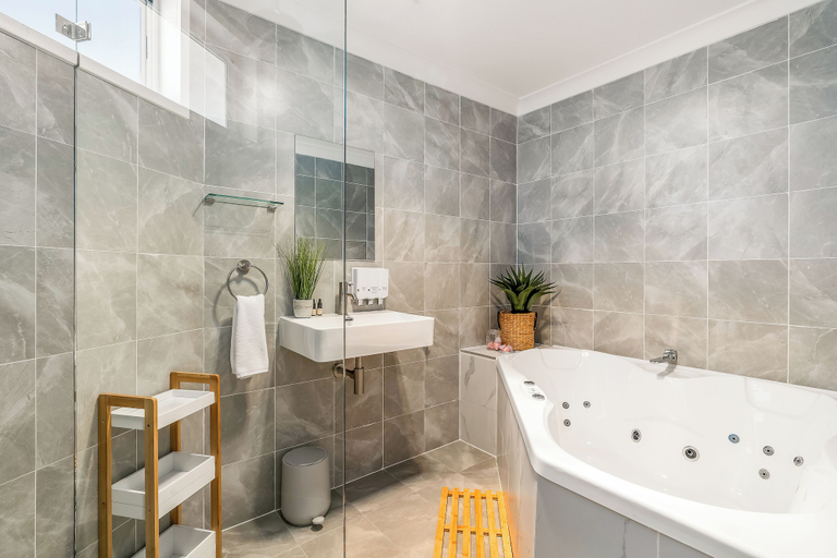 Bathroom 4, Mollymook Motel, Shoalhaven - Pt B