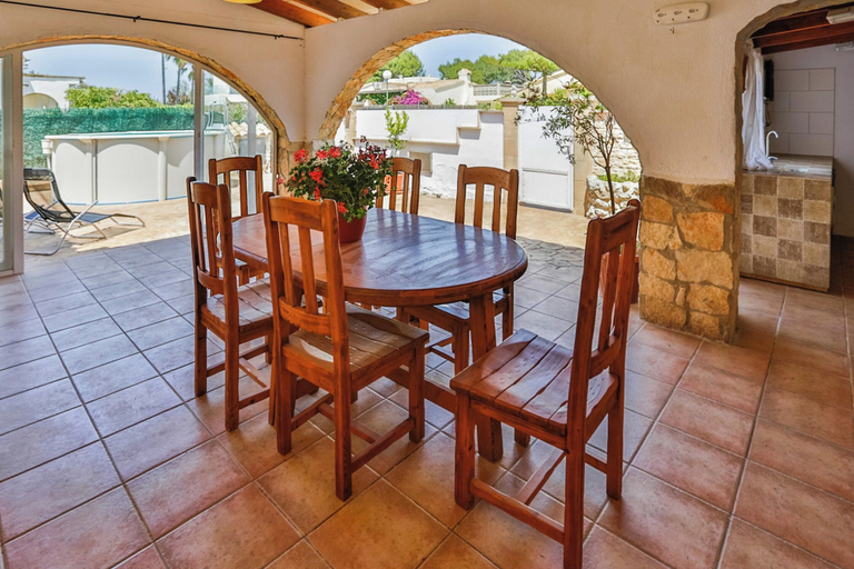 Outdoor dining 5, Can Rovet - House With Private Pool. Free Wifi, Baleares