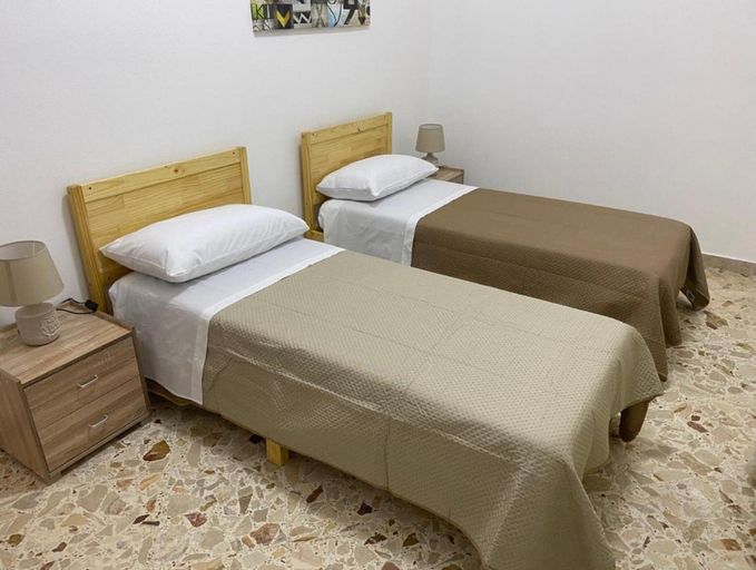 Room 2, Belvilla by OYO Casaamare, Palermo