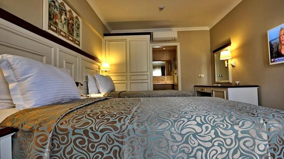 Bedroom 2, Dalyan Holiday Hotel, Ortaca