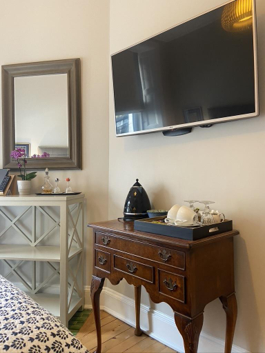 2, Antler Guest House, Edinburgh