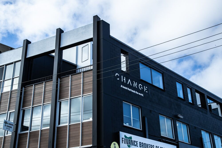 Exterior & Views 2, Change Overnight, Launceston - Pt B