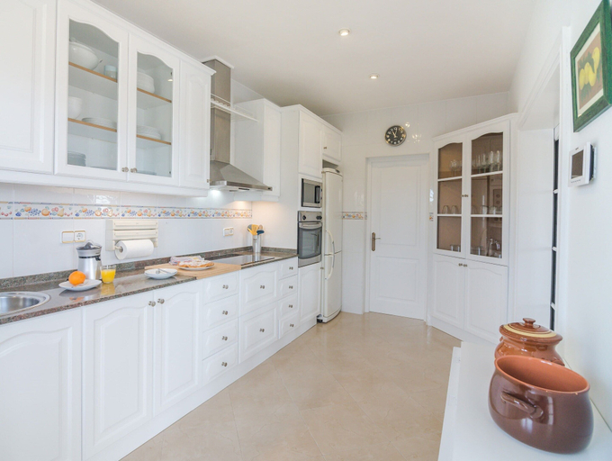 Private kitchen 2, Villa Maricel - Villa With Private Pool. Free Wifi, Baleares