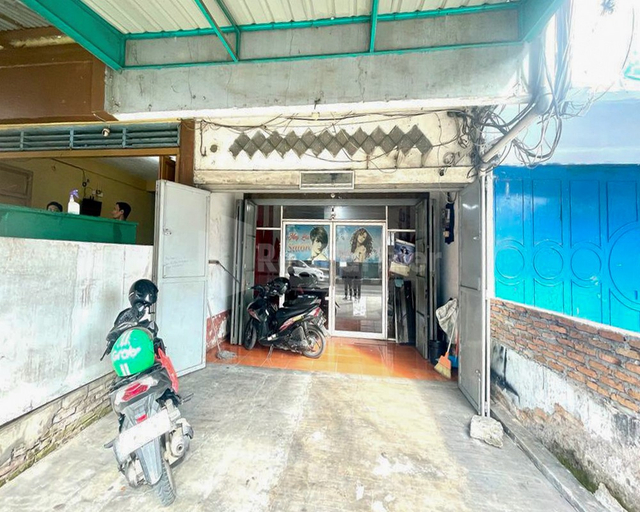 Exterior & Views 2, 889 Guesthouse RedPartner, Medan