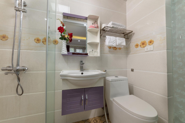 Bathroom 4, My Moon Hotel Hanoi, Hoàn Kiếm