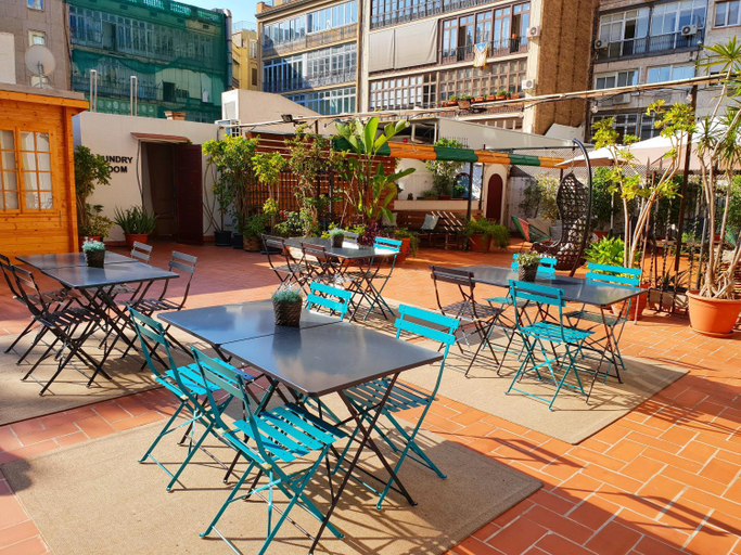 Sport & Beauty, The Central House Barcelona Gracia, Barcelona