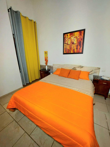 Bedroom 5, B&B Cappotto Civico 48, Napoli