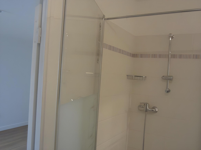 Bathroom 5, Hotel Jarry Confort, Paris