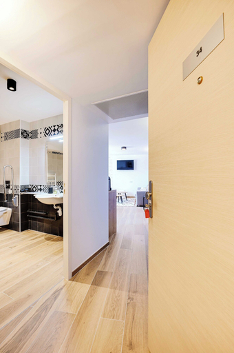 Bathroom 3, Charming Flat With Rooftop - 1br/4p- Vanves/parc, Hauts-de-Seine