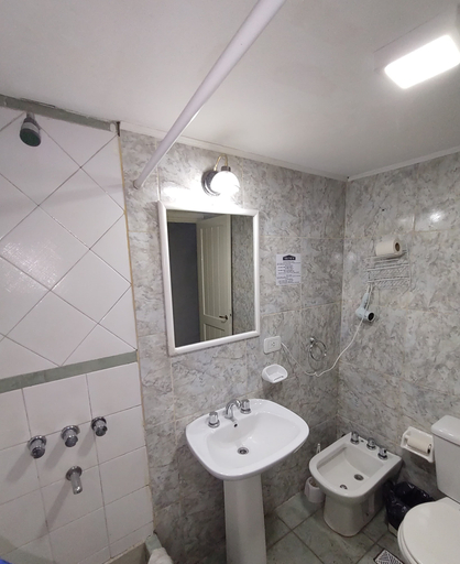 Bathroom 4, Plaza Milenium, San Rafael
