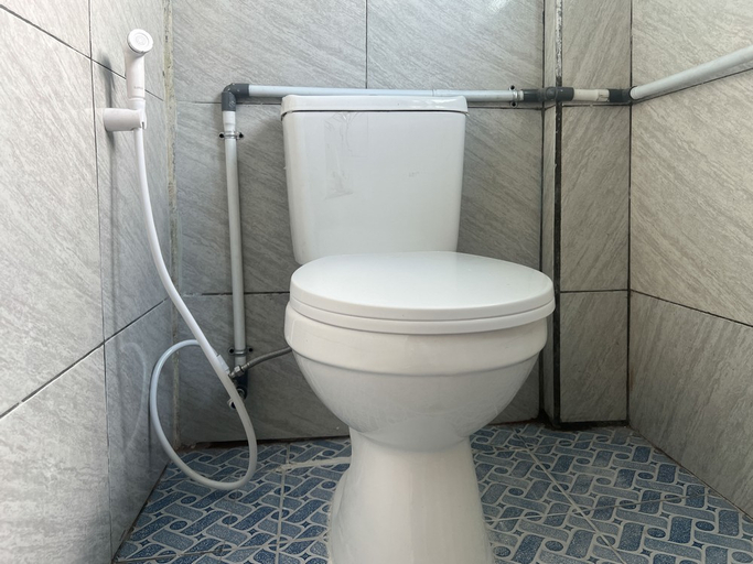 Bathroom 3, RedDoorz Syariah @ Jalan Dieng 4, Wonosobo