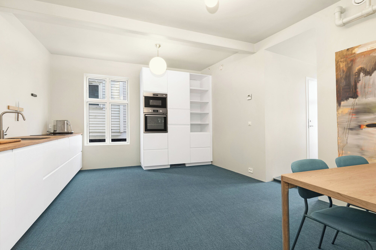 Others 5, Central Guest House, Stavanger