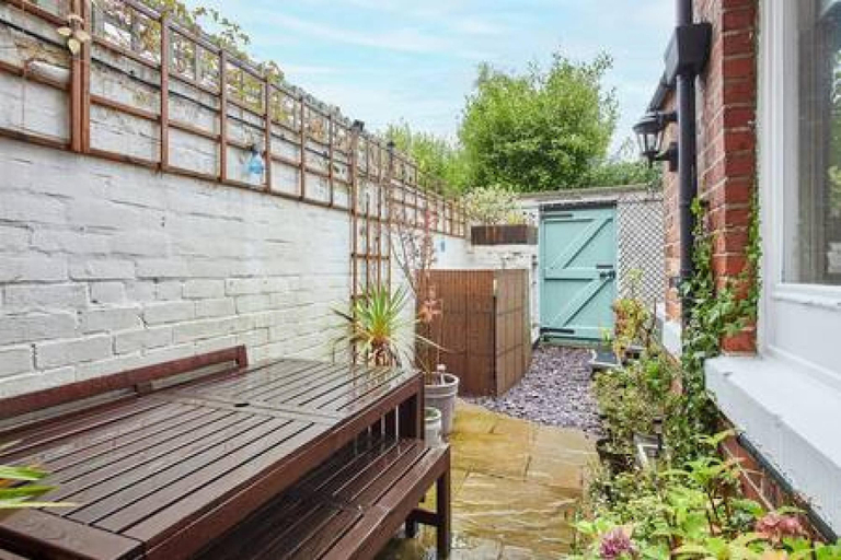 Room 2, Host Stay Allium House, North Yorkshire