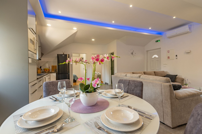Food & Drinks, Villa Izvor, Skradin