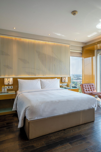 Bedroom 4, Renaissance Lucknow Hotel, Lucknow