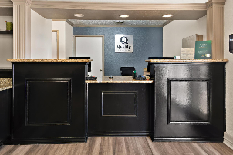Public Area 2, Quality Inn & Suites Weatherford, Parker