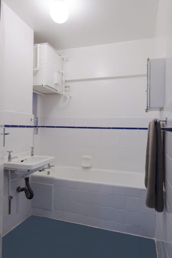Bathroom 4, Impala Holiday Flats & Apartments, eThekwini