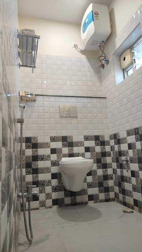 Bathroom 3, SAROVAR HILL HOTEL AND RESORT, Purbi Singhbhum