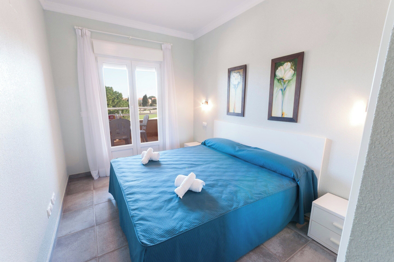 Room 3, Camelot - Apartment, Valencia