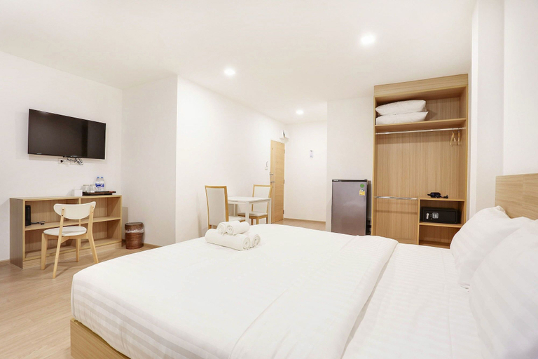 Bedroom 4, TAKKA Hotel, Bang Na