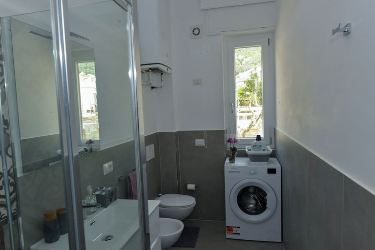 Bathroom 4, Allegra Apartment - De Vivo Realty Meta di Sorrento, Napoli