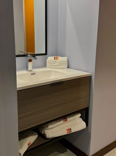 Bathroom 2, Hangar Inn Tijuana, Tijuana