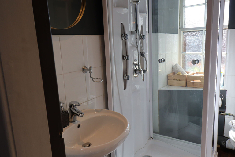 Bathroom 4, Fisherman s Rest in Helmsdale, Highland