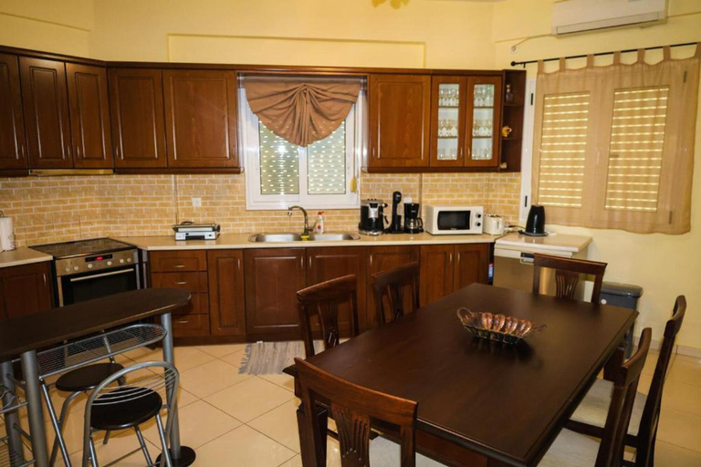 Room 4, Kyparissia Coastal Getaway With Seaviews, Peloponnese